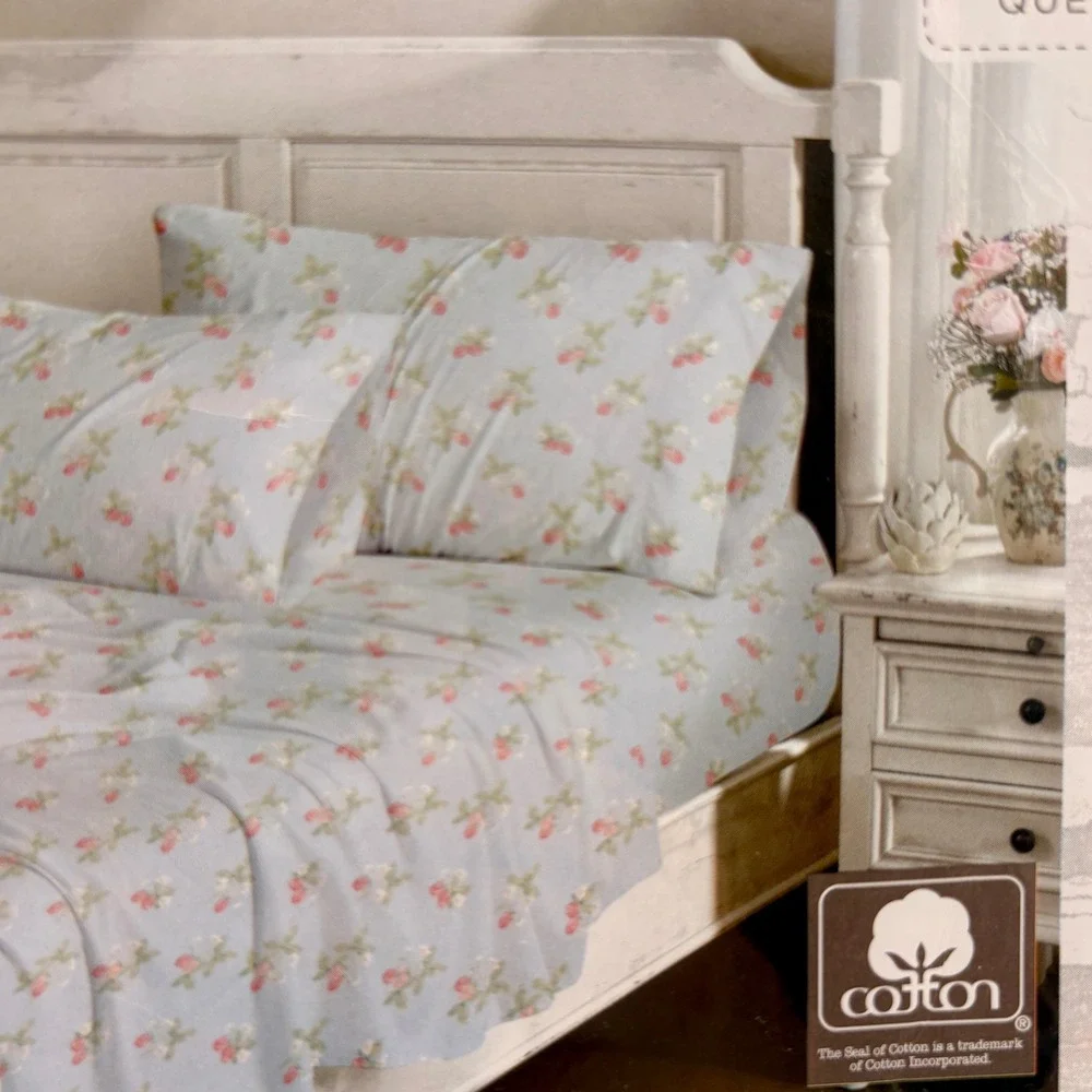 The Farmhouse by Rachel Ashwell Queen Cotton Sheet Set Floral Strawberry Blue